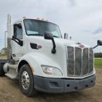 2016 Peterbilt 579 Tandem Axle Day Cab full