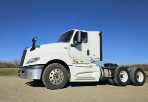 2021 International LT625 Daycab