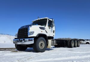 2015 Freightliner 114SD Tri-Drive Grain Truck