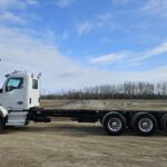2015 Kenworth T880 Tri-Drive 25′ Grain Truck full
