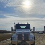 2015 Kenworth T880 Tri-Drive 25′ Grain Truck full
